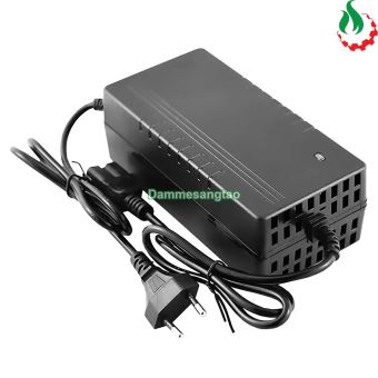 Sạc xe điện 13S 48V (54.6V) dùng cho pin Li-ion 3.7V dây nguồn C15 (Có quạt)