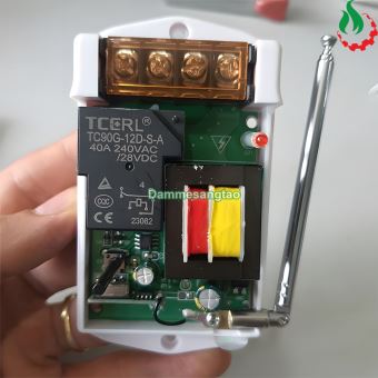 Bộ công tắc điều khiển từ xa 220V 40A 1000m-3000m (Có học lệnh)