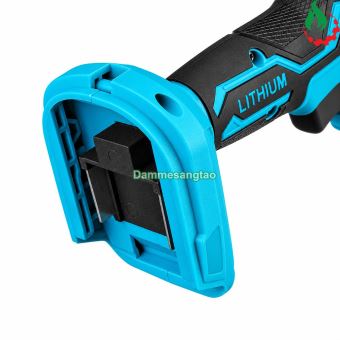 Máy cưa kiếm pin 18V XS-300 kèm 4 lưỡi chân phổ thông