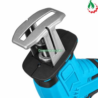 Máy cưa kiếm pin 18V XS-300 kèm 4 lưỡi chân phổ thông