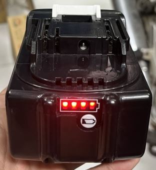 Vỏ pin makita 18V 18650 adapter có báo pin (Mẫu 1)