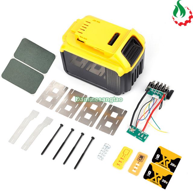 Vỏ pin DEWALT 20V 18650 (15 Cell) Li-ion nhận sạc zin (VD201815IZ)
